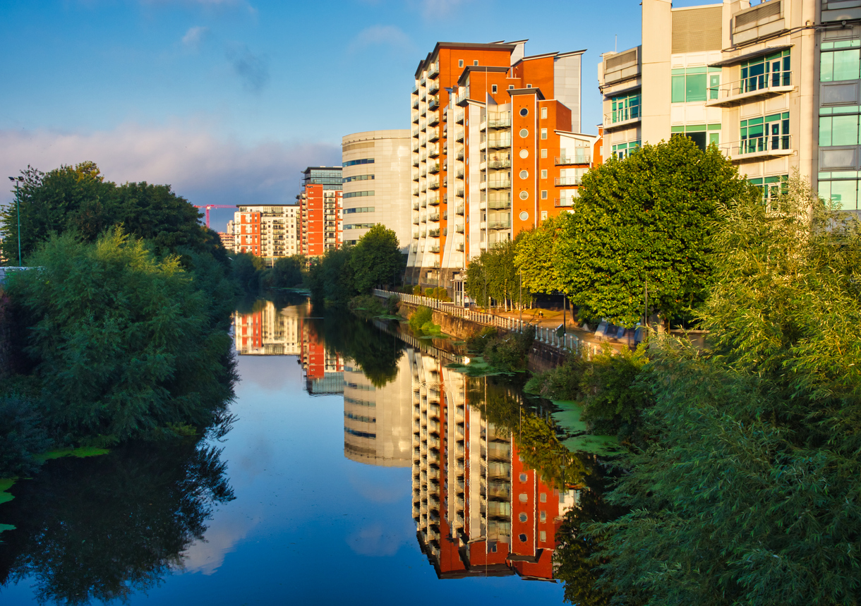 Leeds to remove flammable cladding from unsafe flats